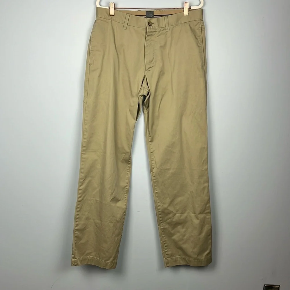 Gap Khakis 32x34 men’s tan khaki pants